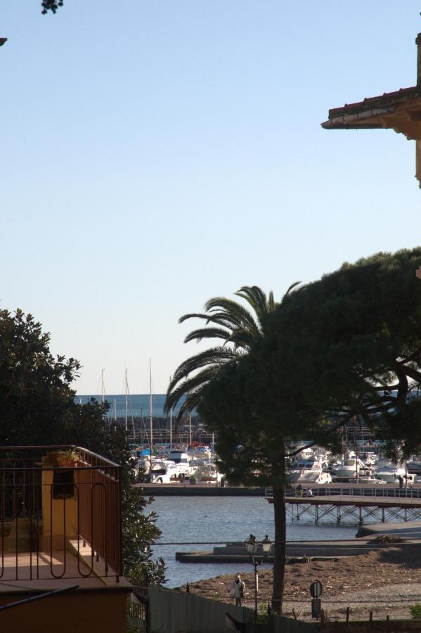 Appartamento Della Dama Vicino Spiaggia ราปาลโล ภายนอก รูปภาพ
